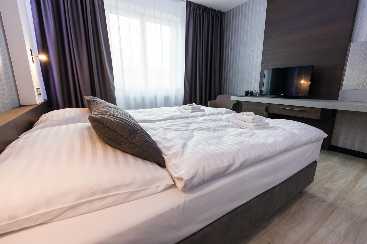Hotel U Kostela Modrice Exterior photo