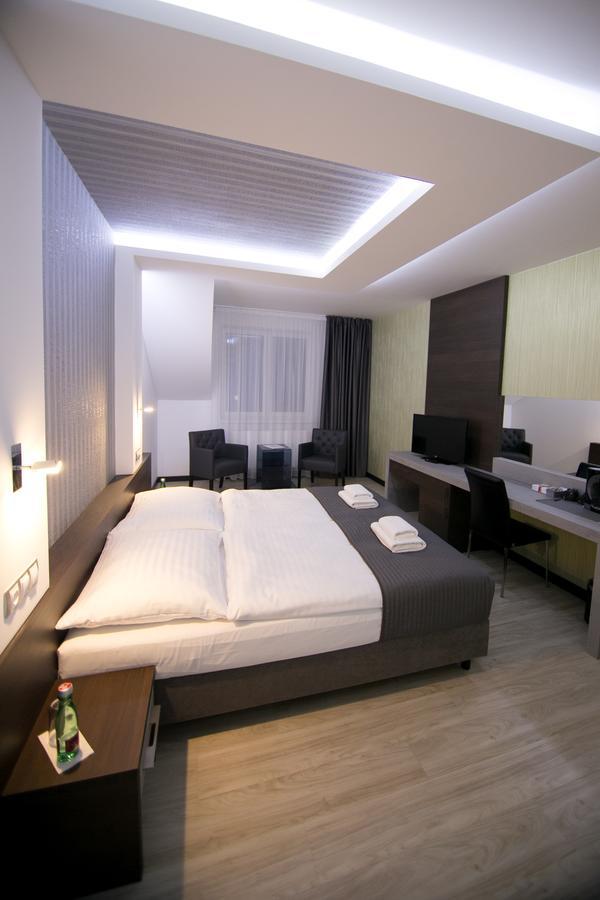 Hotel U Kostela Modrice Exterior photo