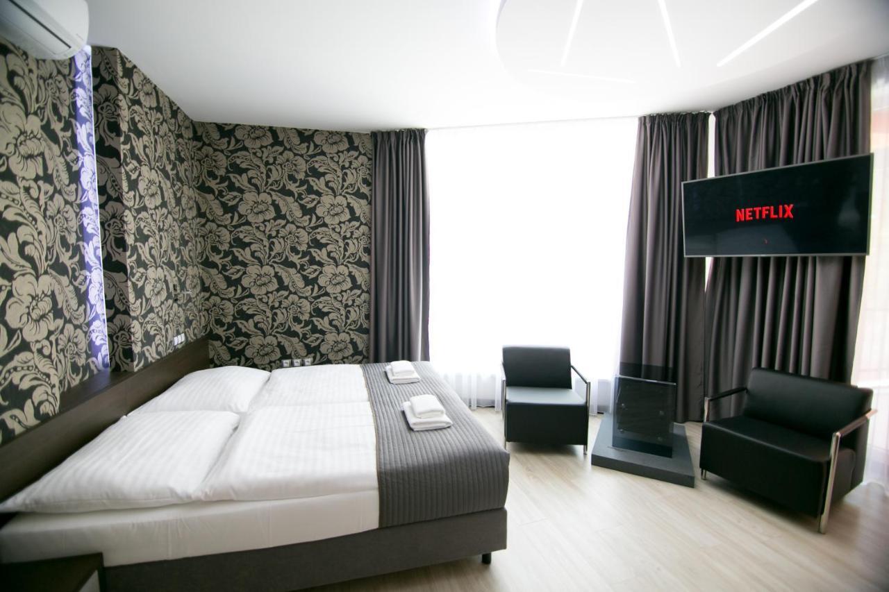 Hotel U Kostela Modrice Exterior photo